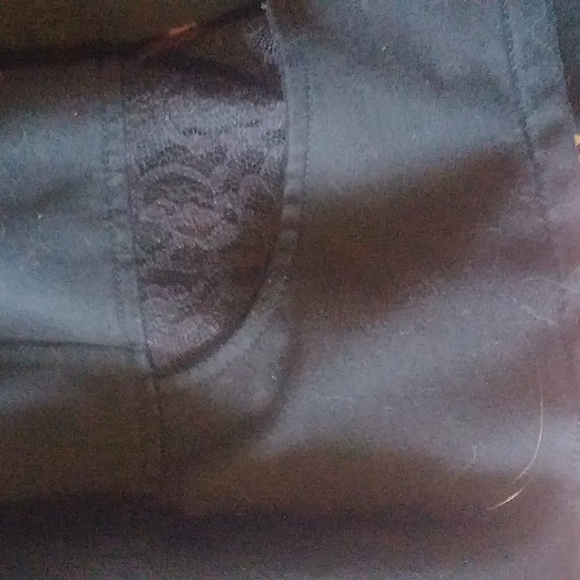 Black Lipstick jacket with lace pockets - Picture 3 of 4